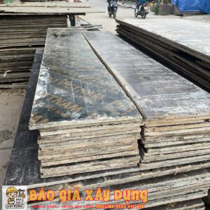 Ván ép phủ phim cũ